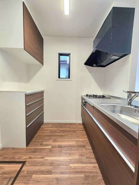 ｵｰｸｳﾞｨﾚｯｼﾞN4