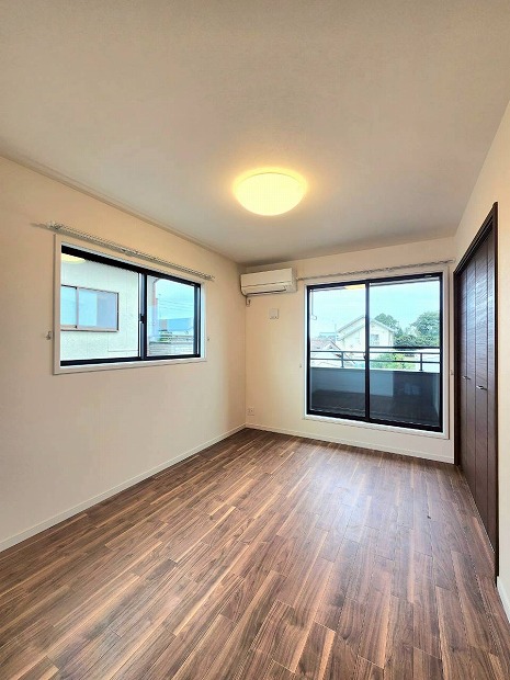 ｵｰｸｳﾞｨﾚｯｼﾞN11